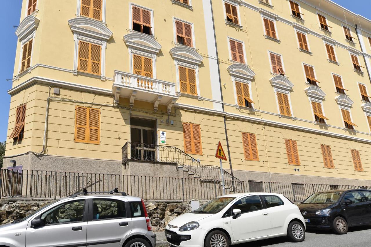 A&B Affittacamere A Boccadasse Genua Exterior foto