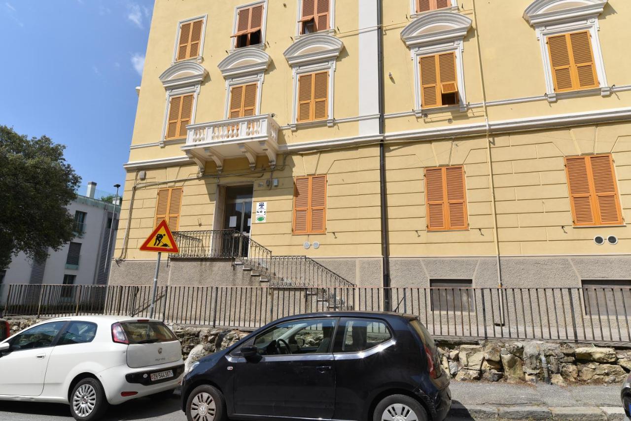 A&B Affittacamere A Boccadasse Genua Exterior foto